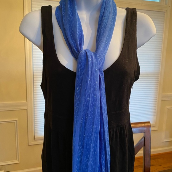 Accessories - Shimmery blue scarf